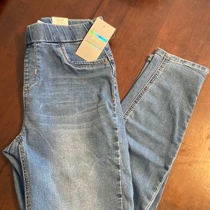 NWT Harmony + Havoc slim fit jeans